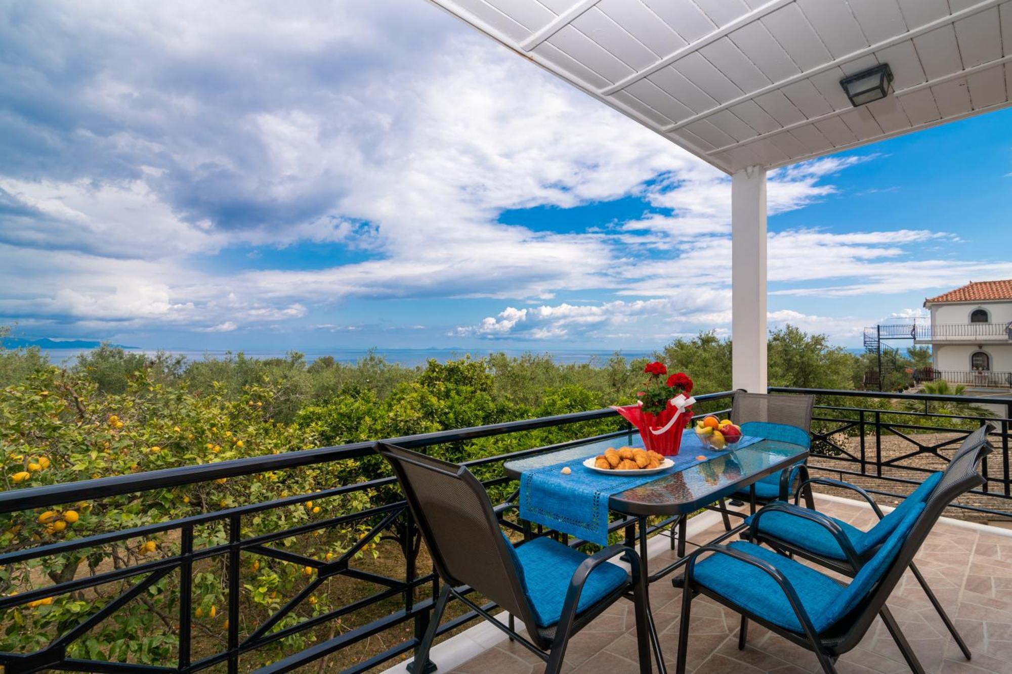 Sosos 2 Bedroom House With Sea View Plános エクステリア 写真